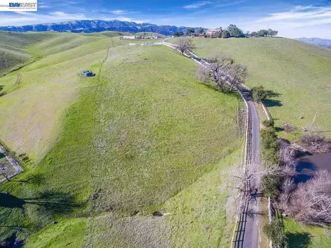 3329 Little Valley Rd, Sunol, CA 94586 photo 6