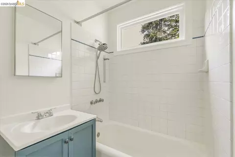 Bath - 2403 Cedar St, Berkeley, CA 94708 photo 4 of 4