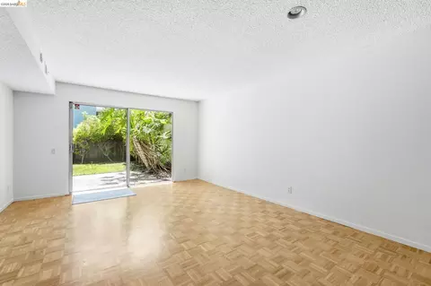 Living - 2231 Heathrow Pl, San Leandro, CA 94577 photo 6 of 9