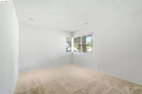 Bedroom - 2231 Heathrow Pl, San Leandro, CA 94577 photo 4 of 11