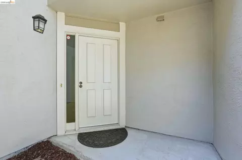 Entry Way - 2231 Heathrow Pl, San Leandro, CA 94577 photo 1 of 1