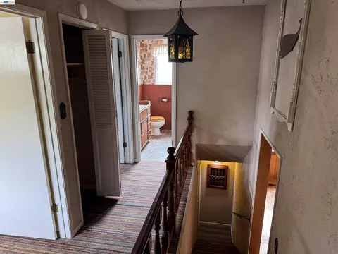 Entry Way - 144 Viewmont Ave, Vallejo, CA 94590 photo 1 of 1