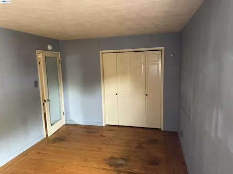 Bedroom - 144 Viewmont Ave, Vallejo, CA 94590 photo 2 of 4