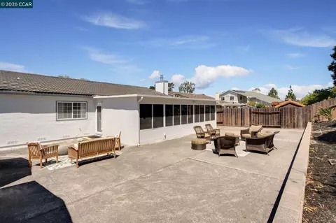 Exterior - 115 Olive Ct, Hercules, CA 94547 photo 7 of 10