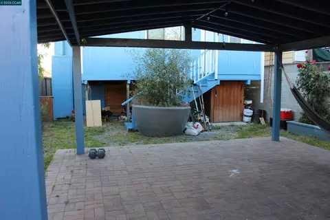 Exterior - 540 3rd St, Richmond, CA 94801 photo 11 of 14