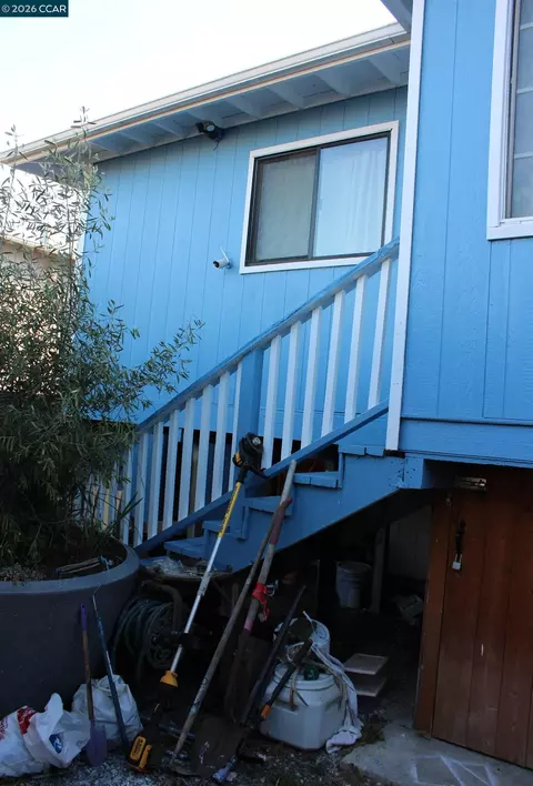 Exterior - 540 3rd St, Richmond, CA 94801 photo 14 of 14