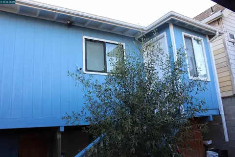 Exterior - 540 3rd St, Richmond, CA 94801 photo 12 of 14