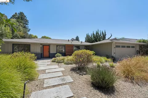 30 Blair Pl, Piedmont, CA 94611