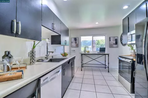 Kitchen - 1792 Sharon Dr, Concord, CA 94519 photo 8 of 11