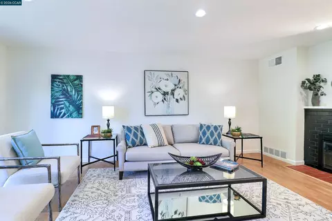 Living - 1792 Sharon Dr, Concord, CA 94519 photo 3 of 6