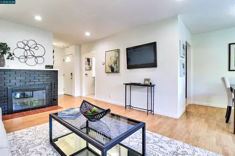 Living - 1792 Sharon Dr, Concord, CA 94519 photo 5 of 6