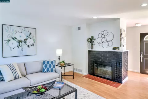Living - 1792 Sharon Dr, Concord, CA 94519 photo 2 of 6