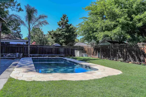Exterior - 1792 Sharon Dr, Concord, CA 94519 photo 4 of 8