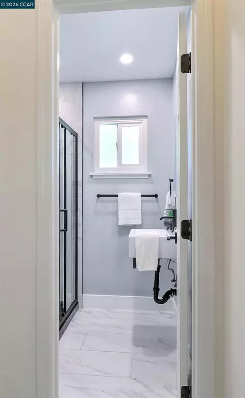 Bath - 1792 Sharon Dr, Concord, CA 94519 photo 1 of 8