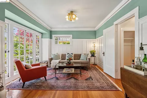 Living - 2325 Howe St #1, Berkeley, CA 94705 photo 3 of 3