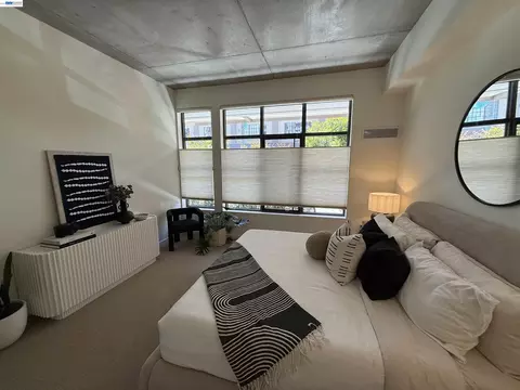 Bedroom - 288 3rd St #104, Oakland, CA 94607 photo 2 of 3