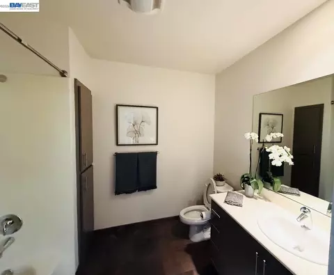 Bath - 288 3rd St #104, Oakland, CA 94607 photo 2 of 2