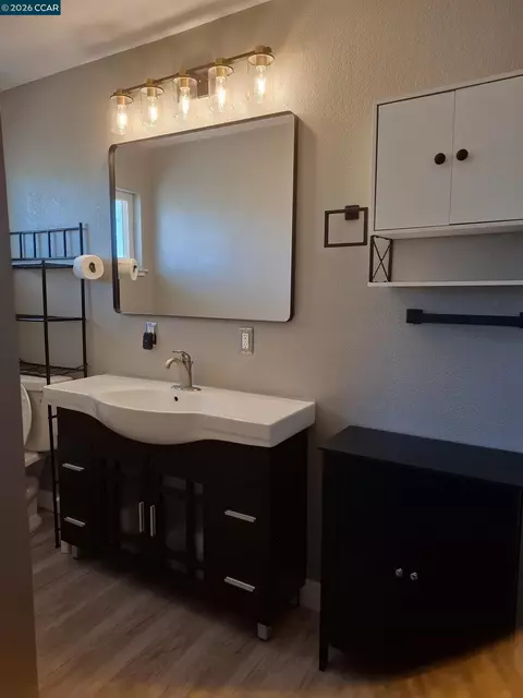 Bath - 11071 Walmort, Wilton, CA 95693 photo 1 of 4