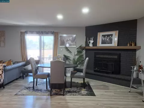 Dining - 11071 Walmort, Wilton, CA 95693 photo 1 of 1