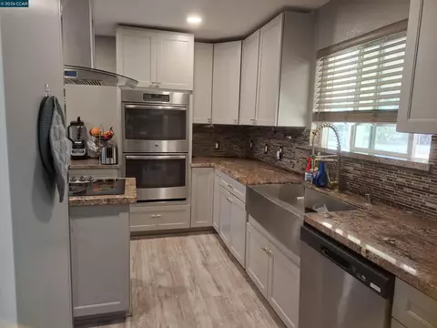 Kitchen - 11071 Walmort, Wilton, CA 95693 photo 4 of 4