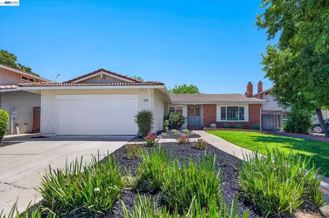 4820 Smith Gate Ct, Pleasanton, CA 94566 photo 1