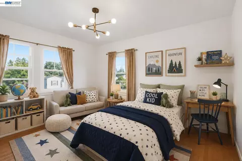 Bedroom - 137 Viewmont Ave, Vallejo, CA 94590 photo 2 of 4