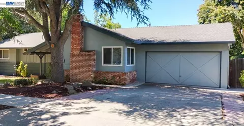 921 Rock Ave, Fremont, CA 94536