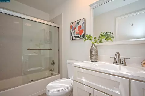 Bath - 4608 Deercreek Ln, Concord, CA 94521 photo 3 of 3