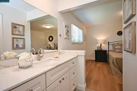 Bath - 4608 Deercreek Ln, Concord, CA 94521 photo 2 of 3
