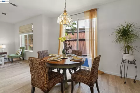 Dining - 10706 Ian Ln, Dublin, CA 94568 photo 1 of 2