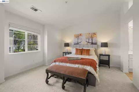 Bedroom - 10706 Ian Ln, Dublin, CA 94568 photo 4 of 6