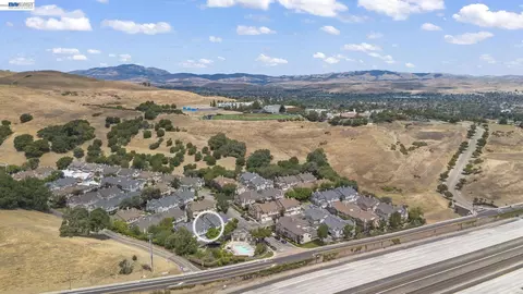 View/Area - 10706 Ian Ln, Dublin, CA 94568 photo 3 of 4