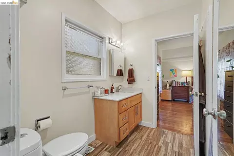 Bath - 1446 Fernside Blvd, Alameda, CA 94501 photo 1 of 1
