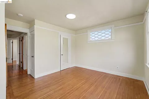 Bedroom - 1446 Fernside Blvd, Alameda, CA 94501 photo 8 of 9