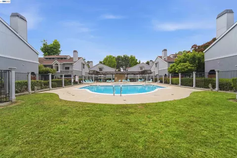 Exterior - 4664 Devonshire Cmn, Fremont, CA 94536 photo 5 of 8