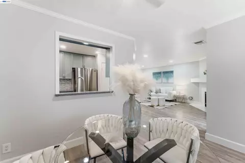 Dining - 4664 Devonshire Cmn, Fremont, CA 94536 photo 1 of 2