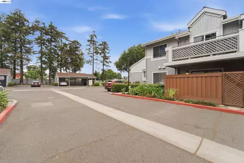 Exterior - 4664 Devonshire Cmn, Fremont, CA 94536 photo 3 of 8