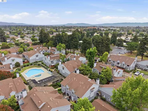View/Area - 4664 Devonshire Cmn, Fremont, CA 94536 photo 3 of 5