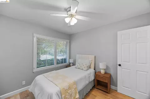 Bedroom - 2715 Lyon Cir, Concord, CA 94518 photo 2 of 5