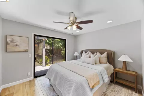 Bedroom - 2715 Lyon Cir, Concord, CA 94518 photo 3 of 5