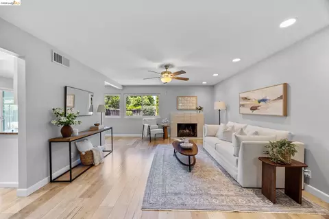 Living - 2715 Lyon Cir, Concord, CA 94518 photo 1 of 4