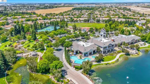 View/Area - 2472 Shadow Berry Dr, Manteca, CA 95336 photo 11 of 11