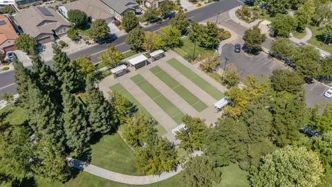 View/Area - 2472 Shadow Berry Dr, Manteca, CA 95336 photo 9 of 11