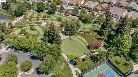 View/Area - 2472 Shadow Berry Dr, Manteca, CA 95336 photo 10 of 11
