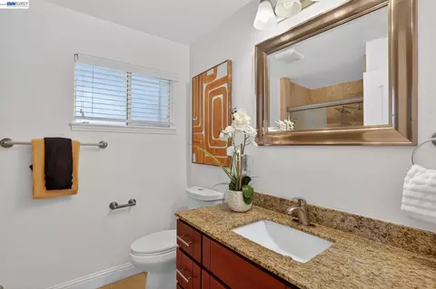 Bath - 3436 Thunderbird Dr, Concord, CA 94520 photo 1 of 4