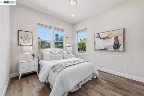 Bedroom - 3135 Central Pkwy, Dublin, CA 94568 photo 8 of 9
