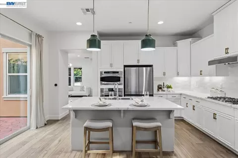Kitchen - 3135 Central Pkwy, Dublin, CA 94568 photo 1 of 7