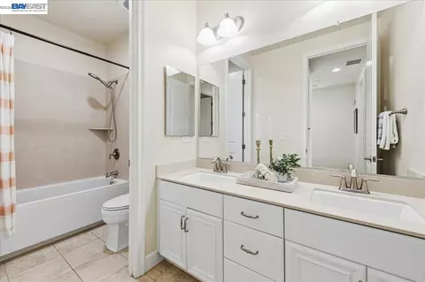 Bath - 3135 Central Pkwy, Dublin, CA 94568 photo 4 of 5