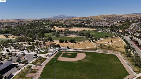View/Area - 3135 Central Pkwy, Dublin, CA 94568 photo 4 of 5