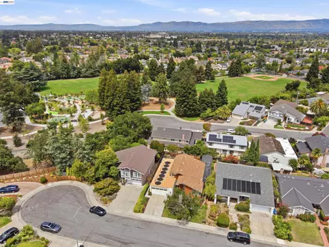 View/Area - 7629 Elderwood Ct, Cupertino, CA 95014 photo 2 of 9